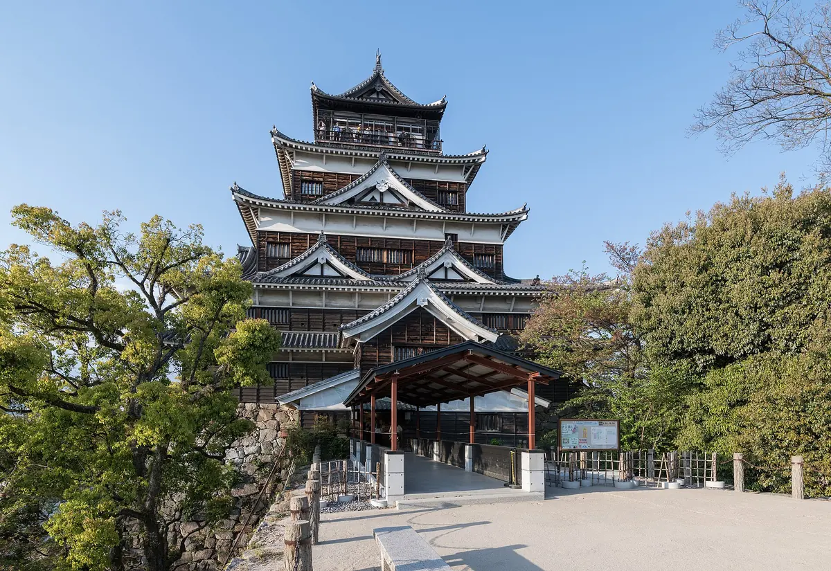 Hiroshima Castle keep viewed from the south
